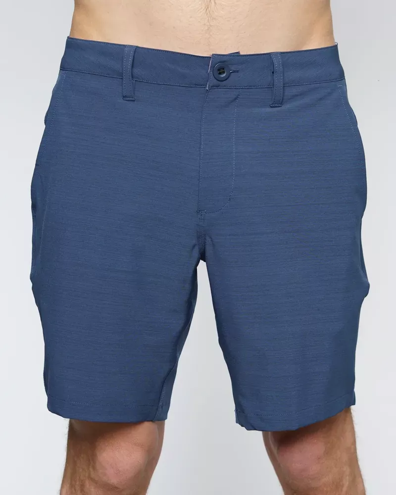 19″ Daily Hybrid Shorts – Navy