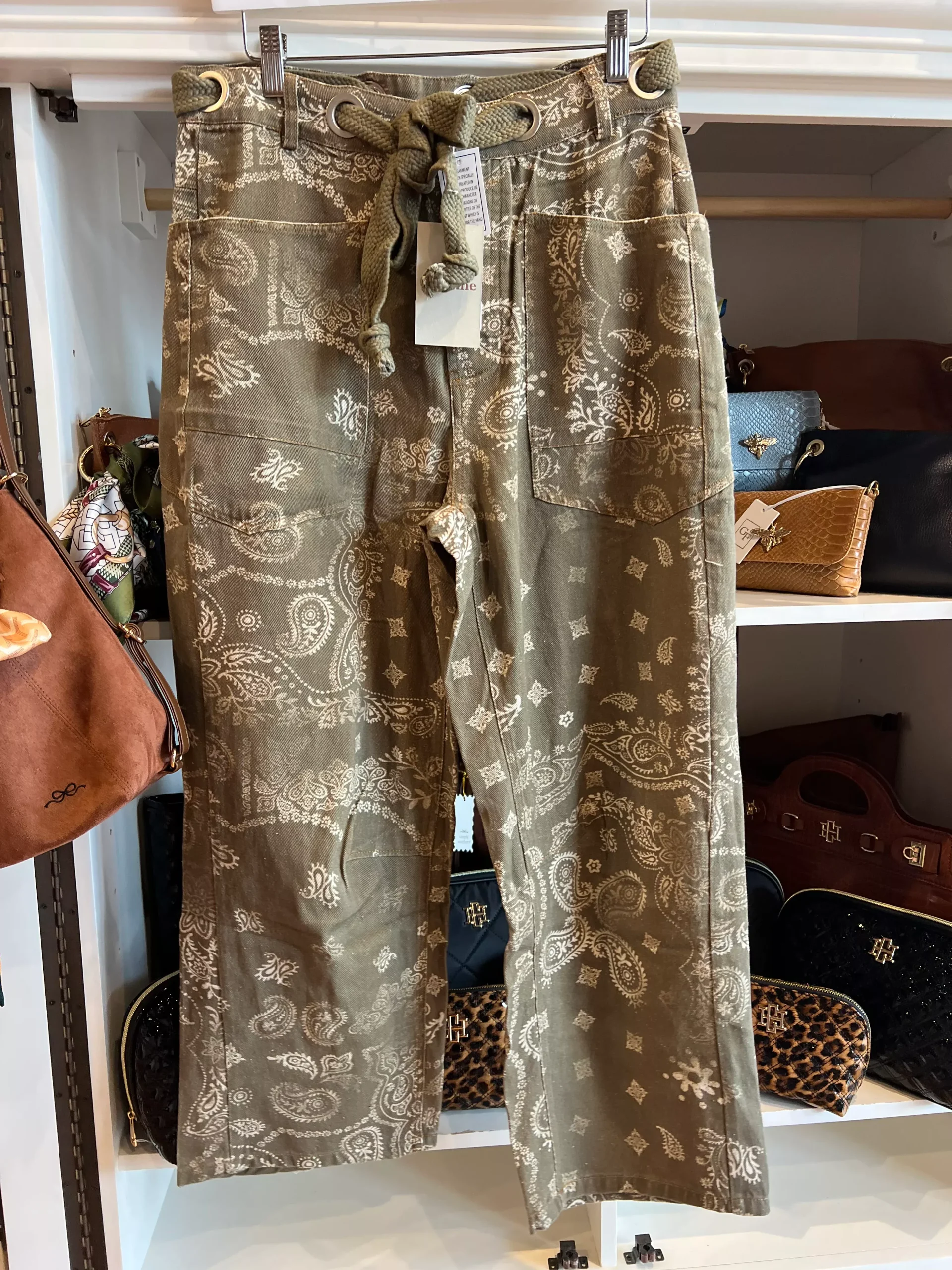 Bandana Pattern Barrel Pants
