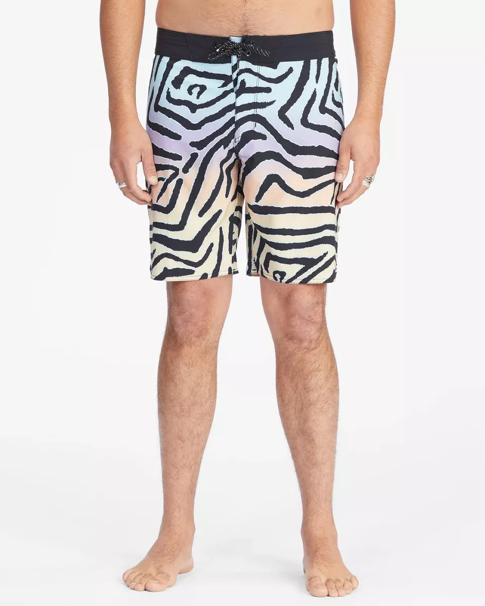 Billabong Sundays Pro 19" - Board Shorts for Men: Solar