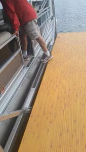 Floe Boat Lift Step