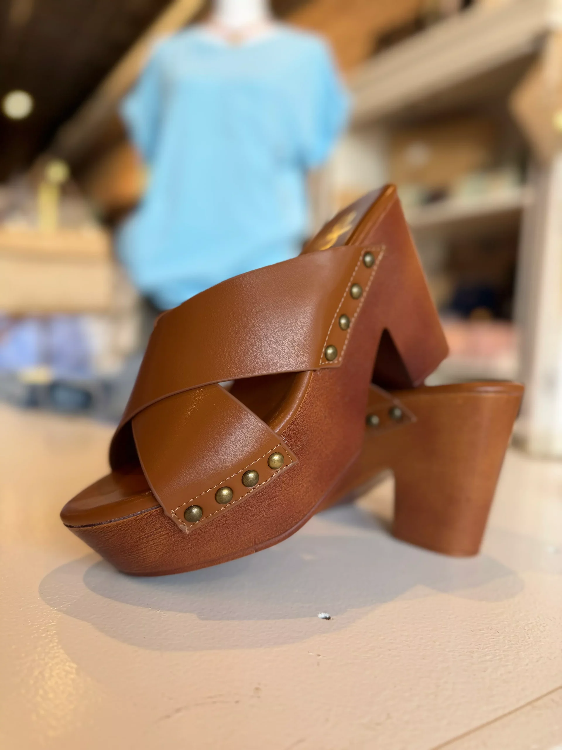Ivanna Tan Retro Heel
