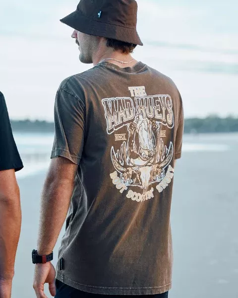 The Mad Hueys Scootin Shoey SS Tee - Walnut Washed