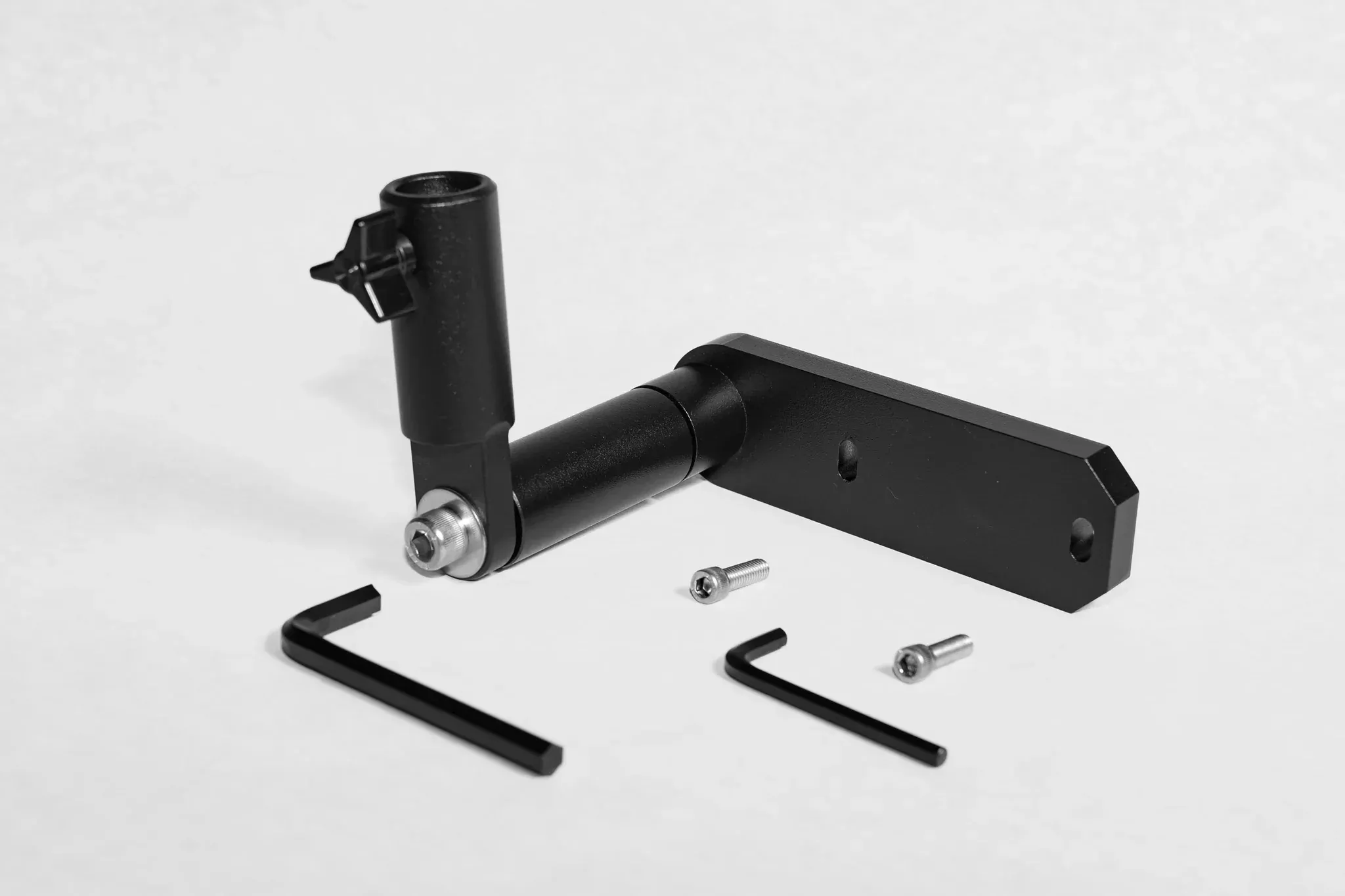 Malibu GX Tower Flag Holder w/ Pull Point Option