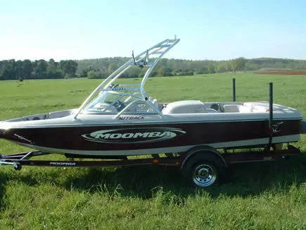 New Dimension Moomba Wakeboard Tower