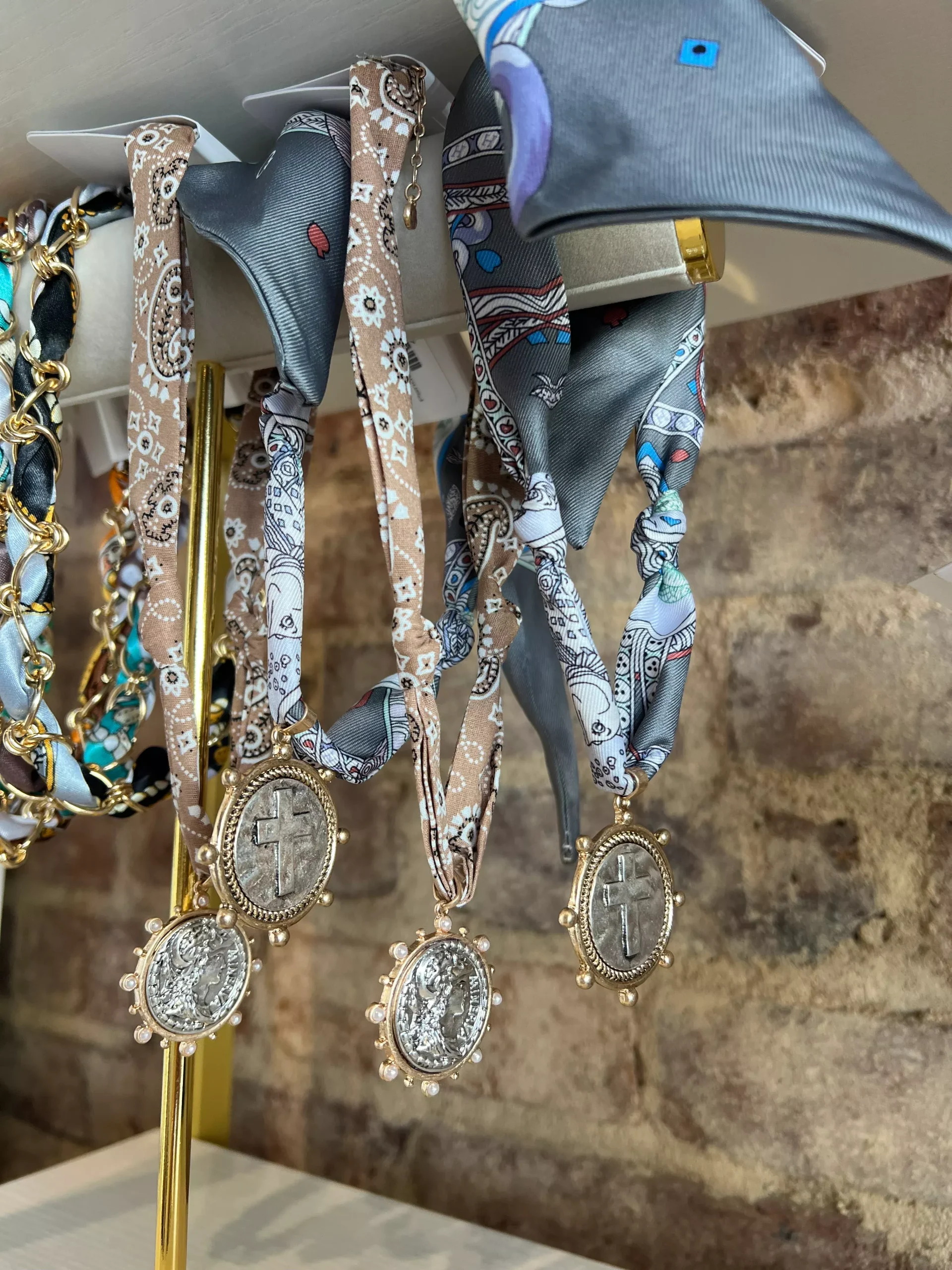 Pendant Scarf Necklace