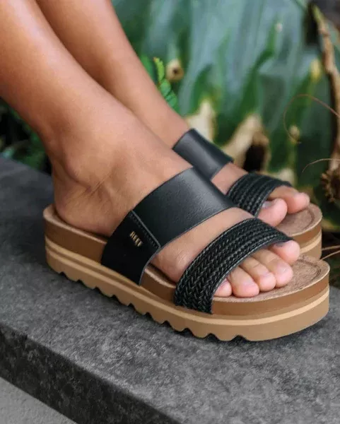 Reef Cushion Vista Hi - Black Braid