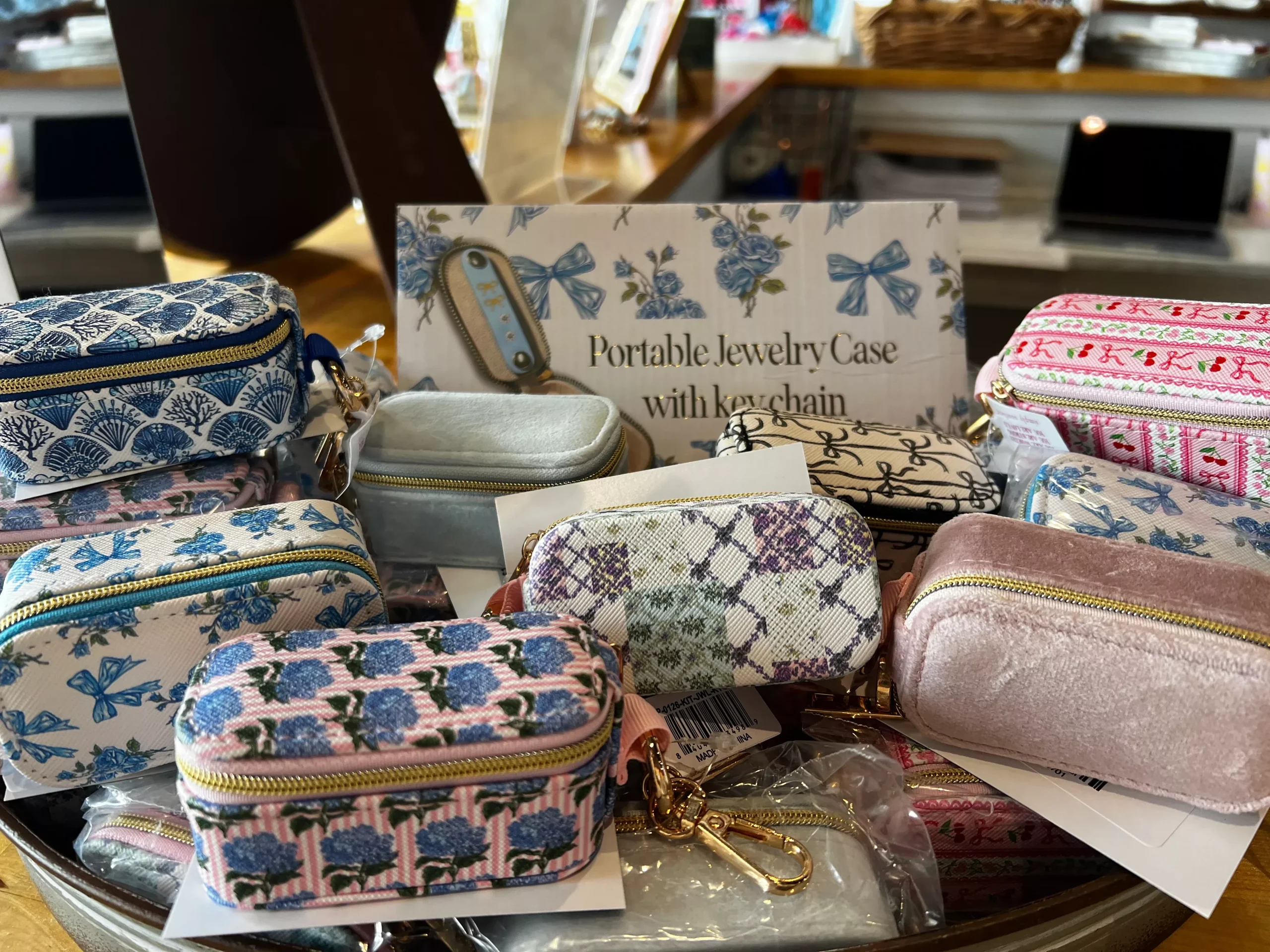 SS: Mini Portable Jewelry Case