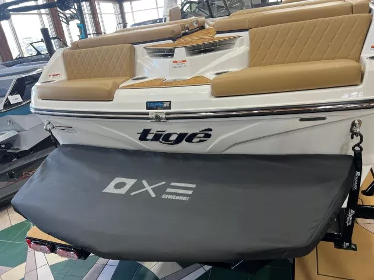 Tige Ultra Cup Holder Swim Platform Cover