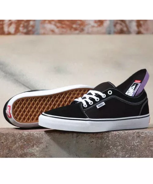 Vans Skate Chukka Low Shoe - Black / White