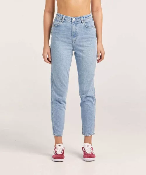 Wrangler Drew Mom Slim Jean - Indigo Awakening