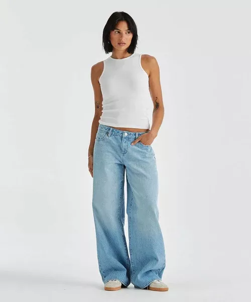 Wrangler Low Farrah Groove Blue Jean