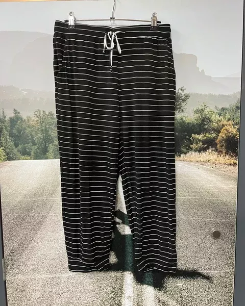 Zafina Three Quarter Pant - Black / Stripe